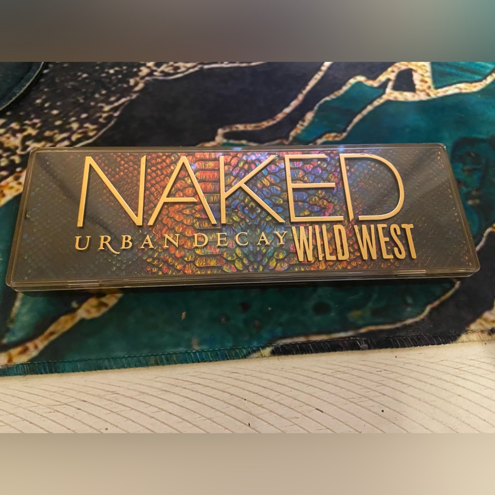 Naked Pallet